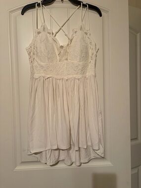 Zenana Outfitters Lace Tank Top in White